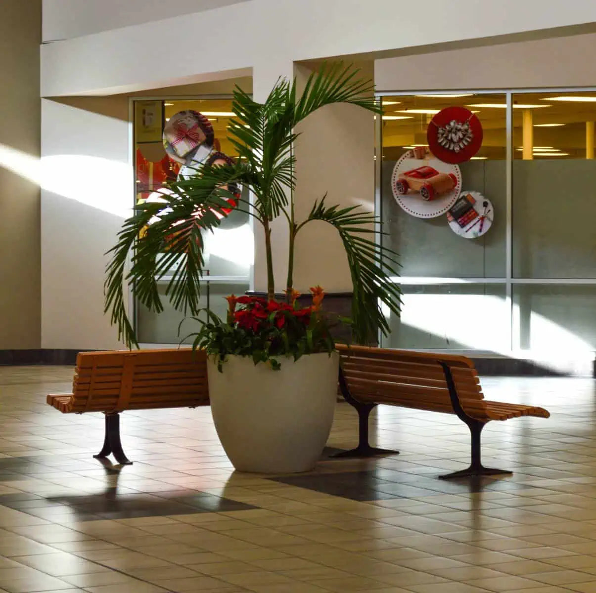 Wannsee Medium Round Planter